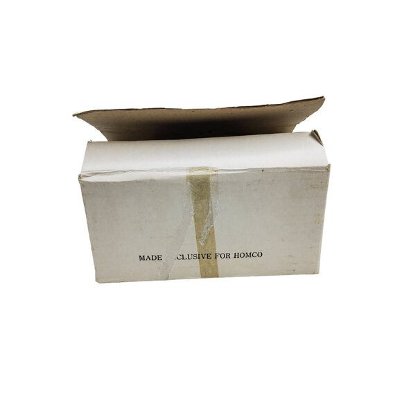 Vintage Homco #1410 White Fluffy Persian Kittens playing with balls of yarn set - Picture 2 of 4